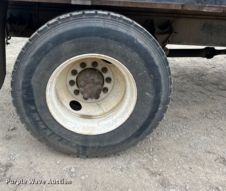 image for item NR9950 2007 International  4300 SBA flatbed truck