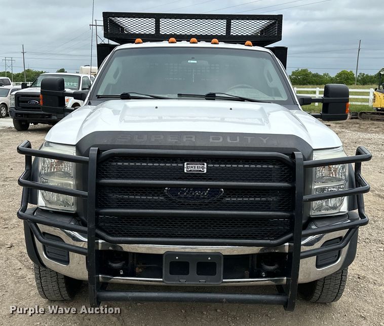 image for item NR9955 2016 Ford F550 Super Duty flatbed truck