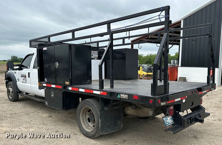 image for item NR9955 2016 Ford F550 Super Duty flatbed truck