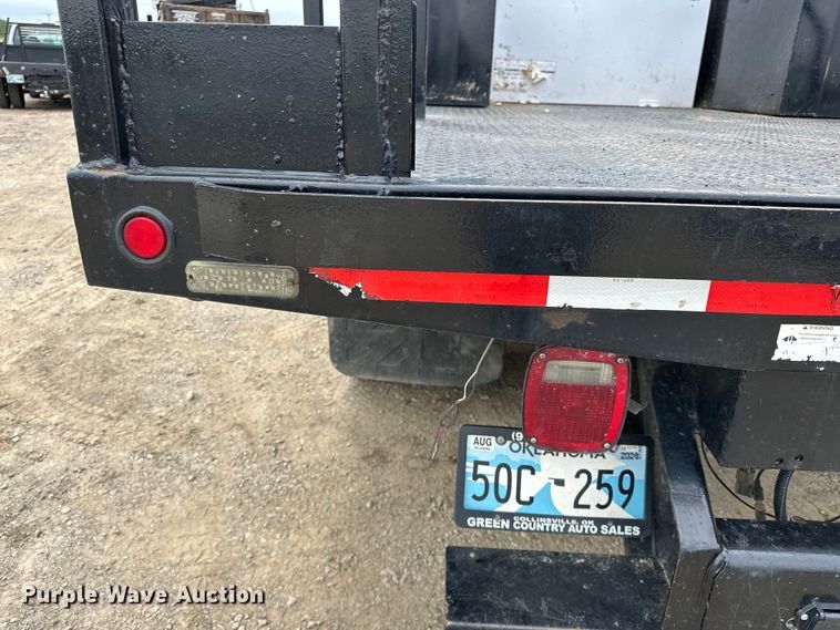 image for item NR9955 2016 Ford F550 Super Duty flatbed truck