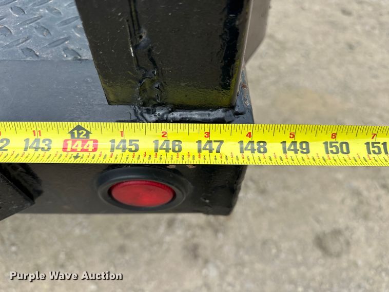 image for item NR9955 2016 Ford F550 Super Duty flatbed truck