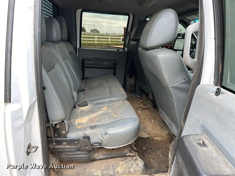 image for item NR9955 2016 Ford F550 Super Duty flatbed truck