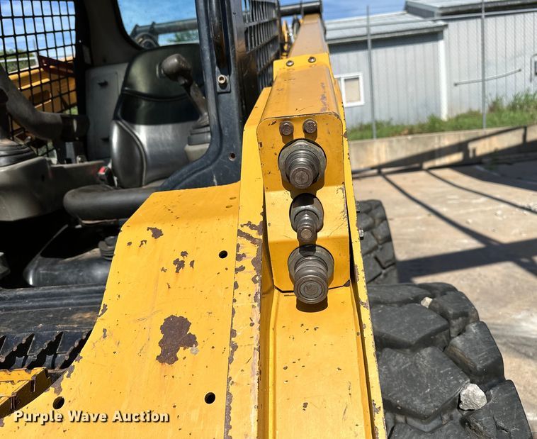 image for item NR9959 2018 Caterpillar  262D skid steer loader