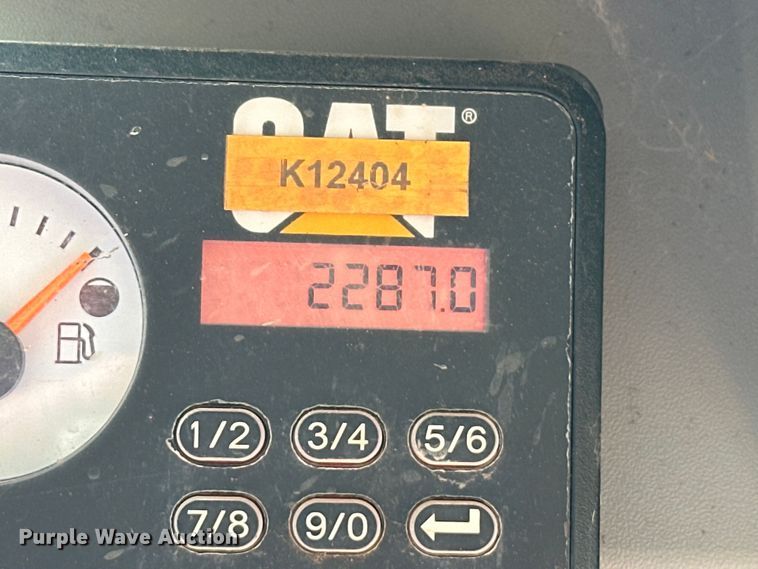 image for item NR9959 2018 Caterpillar  262D skid steer loader