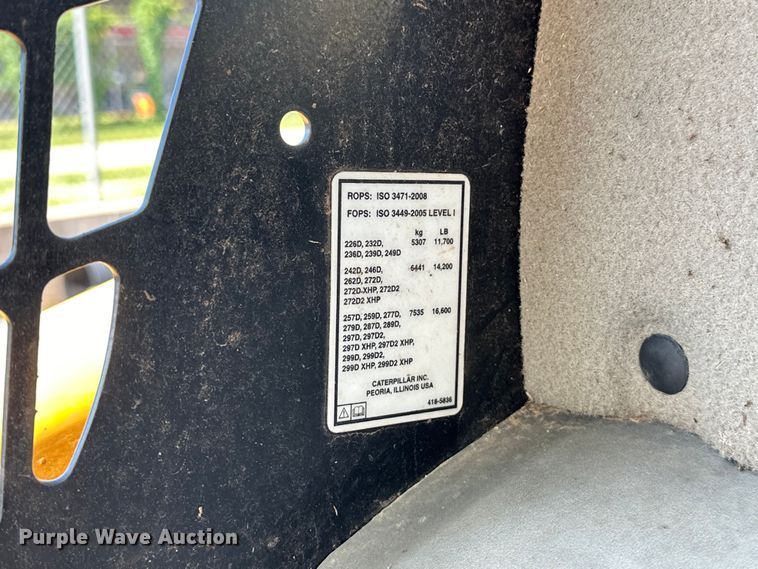 image for item NR9959 2018 Caterpillar  262D skid steer loader