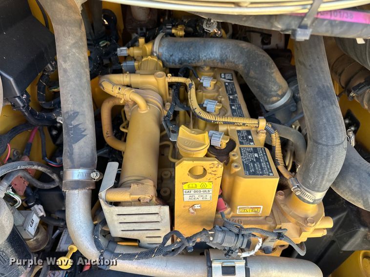 image for item NR9959 2018 Caterpillar  262D skid steer loader