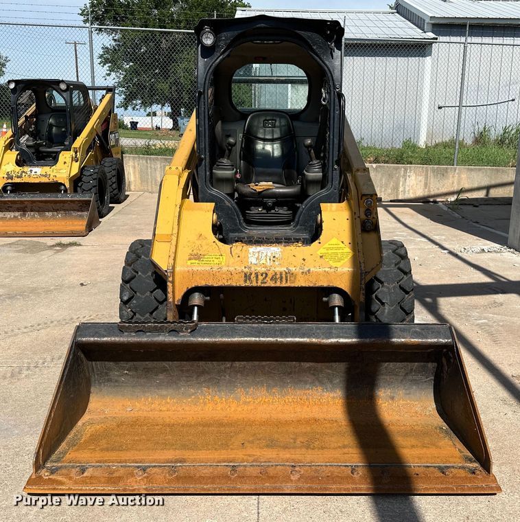 image for item NR9960 2018 Caterpillar  262D skid steer loader