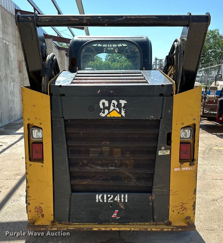 image for item NR9960 2018 Caterpillar  262D skid steer loader