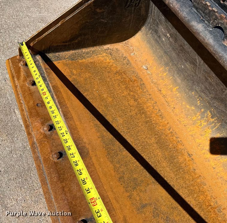 image for item NR9960 2018 Caterpillar  262D skid steer loader