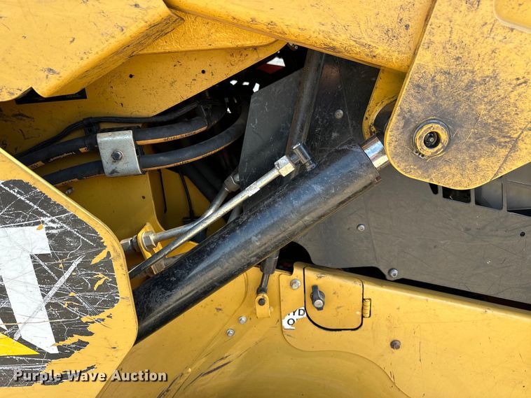 image for item NR9960 2018 Caterpillar  262D skid steer loader