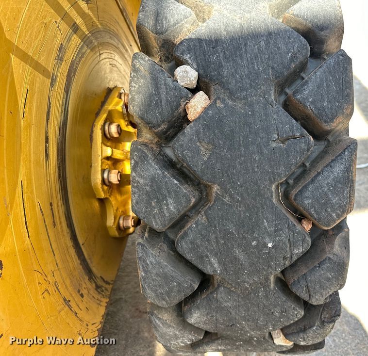 image for item NR9960 2018 Caterpillar  262D skid steer loader