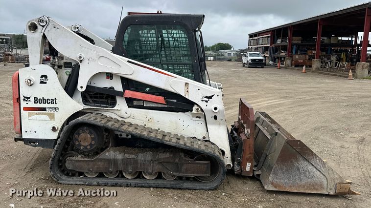 image for item NT9251 2016 Bobcat  T750 tracked skid steer loader