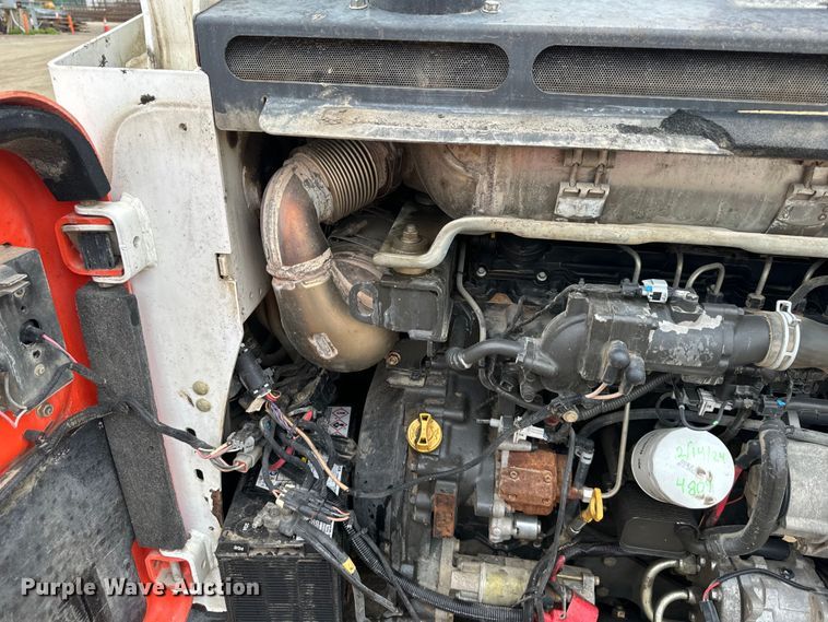 image for item NT9251 2016 Bobcat  T750 tracked skid steer loader