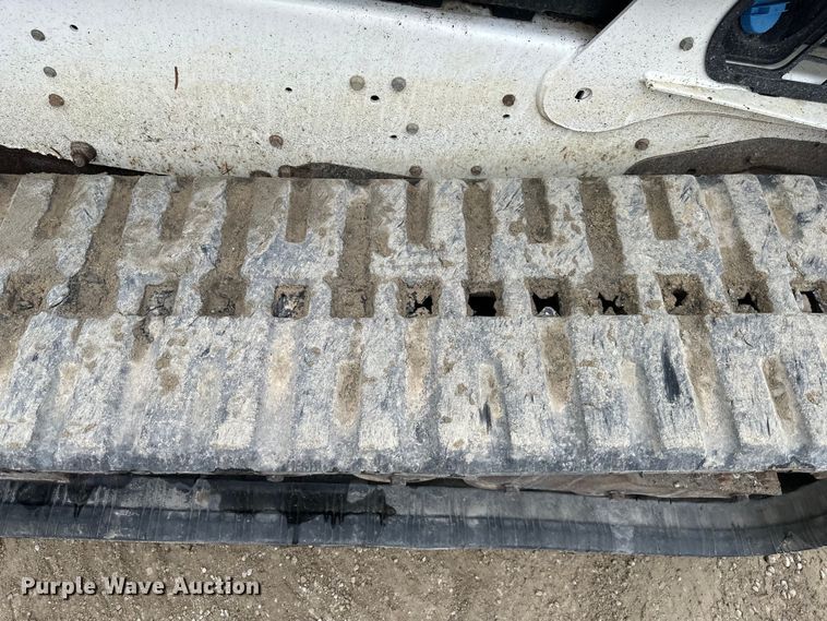 image for item NT9251 2016 Bobcat  T750 tracked skid steer loader