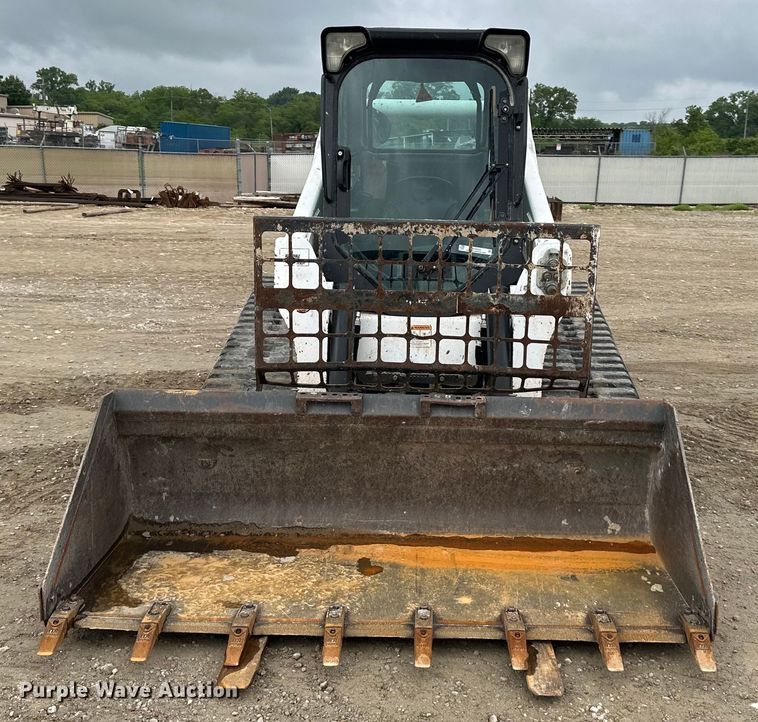 image for item NT9253 2016 Bobcat T750 tracked skid steer loader