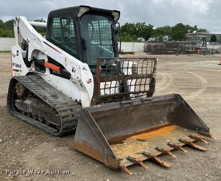 image for item NT9253 2016 Bobcat T750 tracked skid steer loader