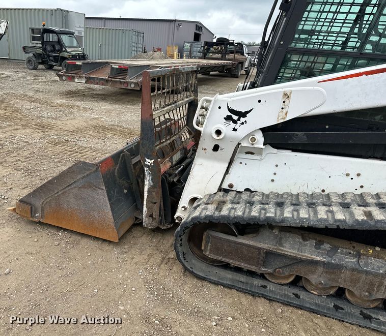 image for item NT9253 2016 Bobcat T750 tracked skid steer loader