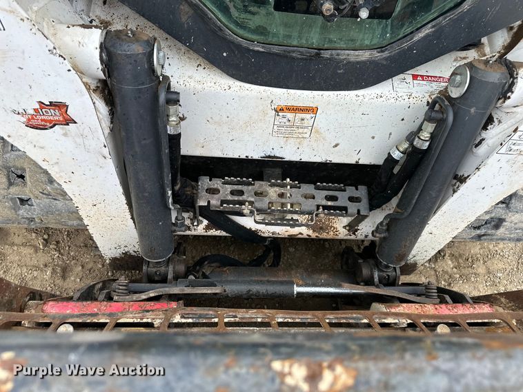 image for item NT9253 2016 Bobcat T750 tracked skid steer loader