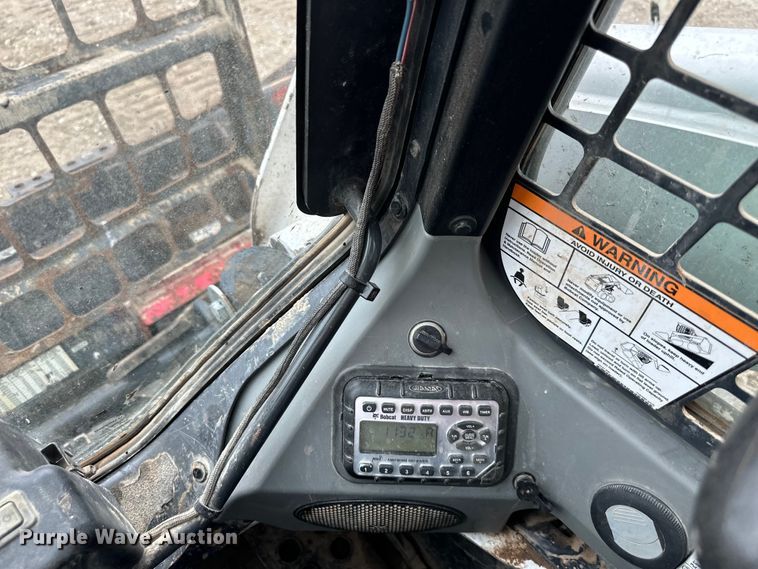 image for item NT9253 2016 Bobcat T750 tracked skid steer loader