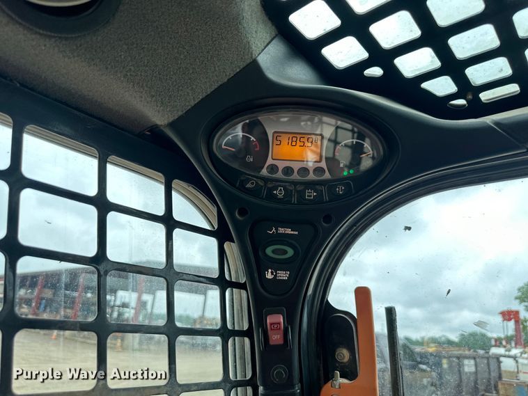 image for item NT9253 2016 Bobcat T750 tracked skid steer loader