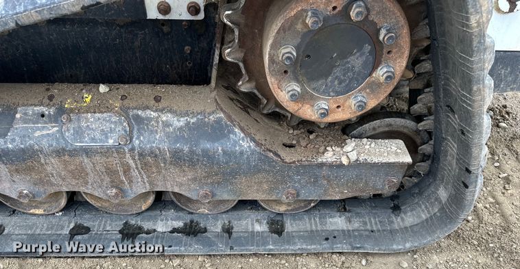 image for item NT9253 2016 Bobcat T750 tracked skid steer loader