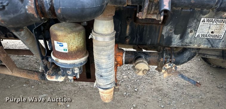 image for item NT9257 2006 Ford F750 Super Duty tank truck