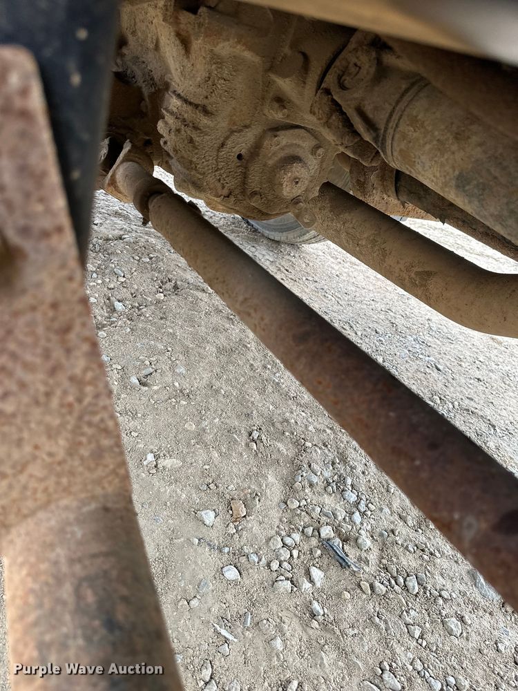 image for item NT9257 2006 Ford F750 Super Duty tank truck