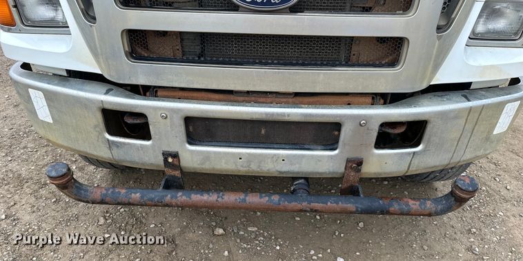 image for item NT9257 2006 Ford F750 Super Duty tank truck
