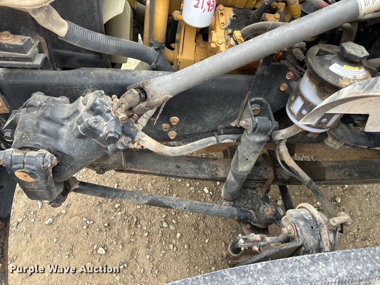 image for item NT9257 2006 Ford F750 Super Duty tank truck