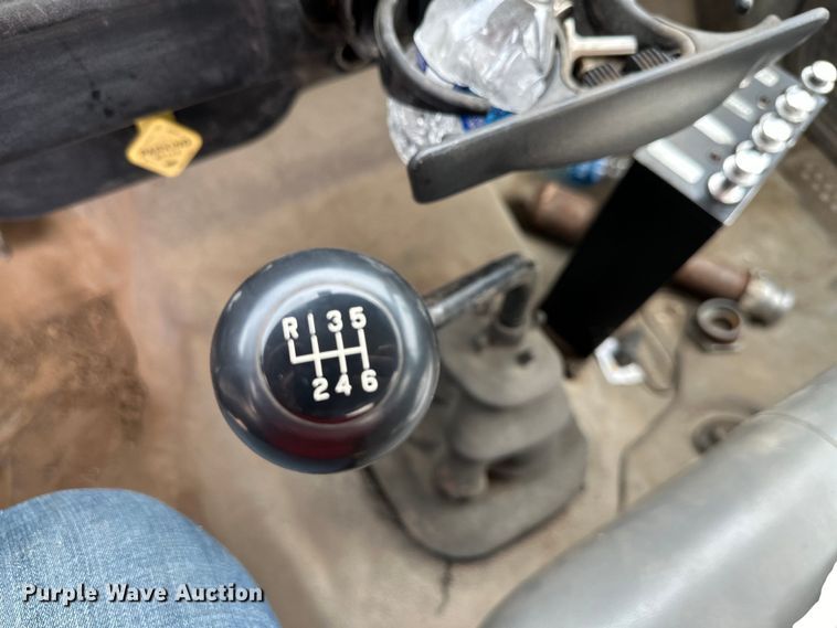 image for item NT9257 2006 Ford F750 Super Duty tank truck