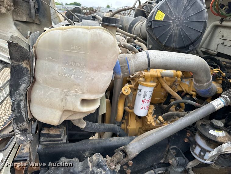 image for item NT9257 2006 Ford F750 Super Duty tank truck