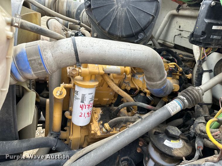 image for item NT9257 2006 Ford F750 Super Duty tank truck