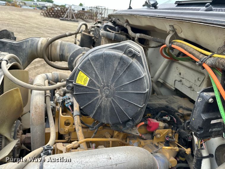 image for item NT9257 2006 Ford F750 Super Duty tank truck