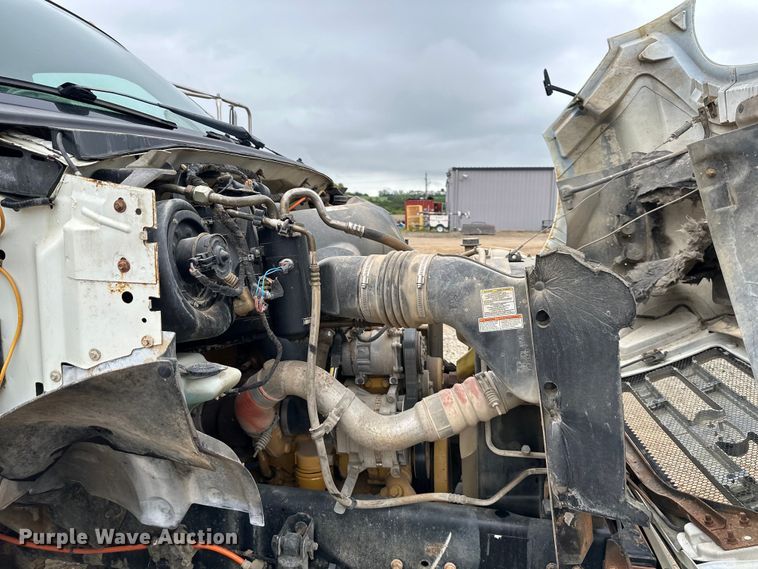 image for item NT9257 2006 Ford F750 Super Duty tank truck