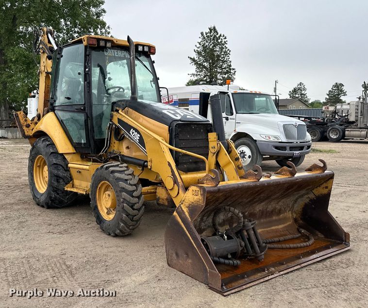 image for item NT9267 2006 Caterpillar  420E backhoe