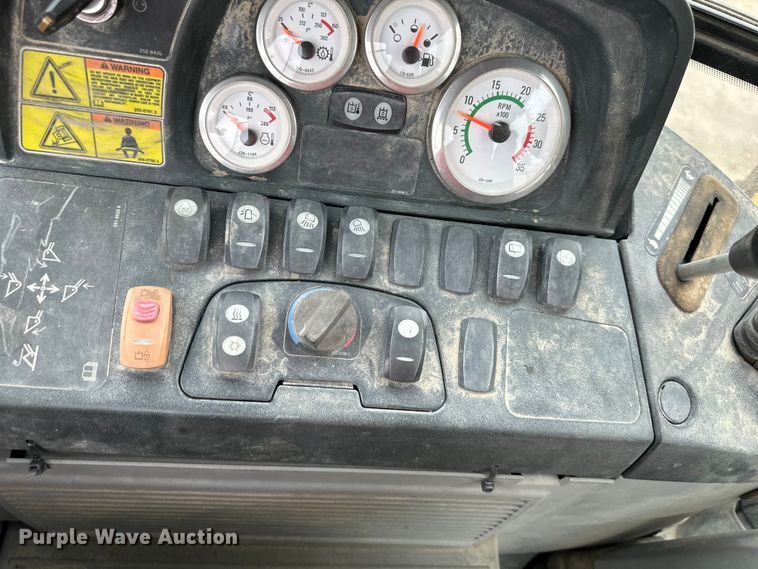 image for item NT9267 2006 Caterpillar  420E backhoe