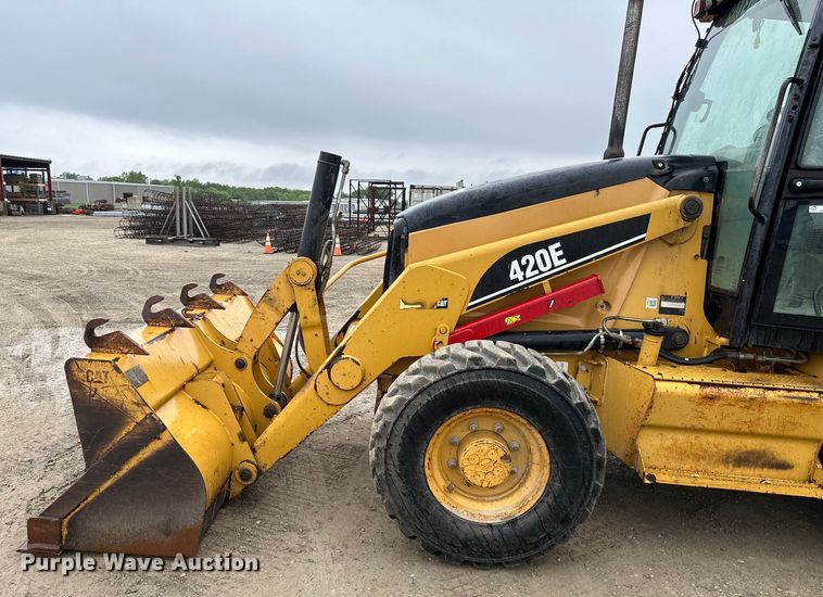 image for item NT9267 2006 Caterpillar  420E backhoe