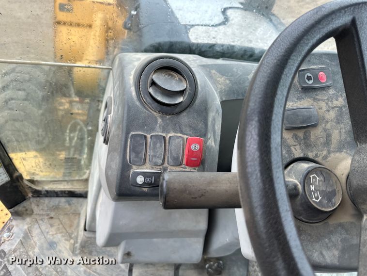 image for item NT9267 2006 Caterpillar  420E backhoe