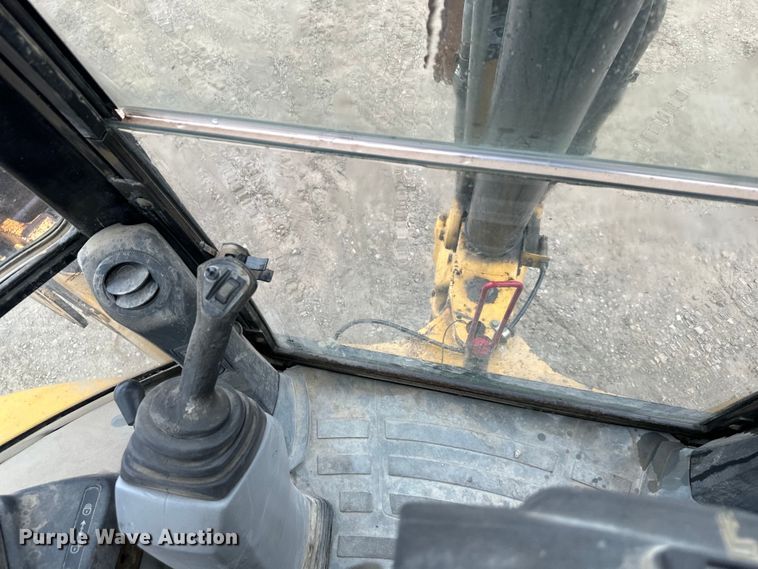 image for item NT9267 2006 Caterpillar  420E backhoe