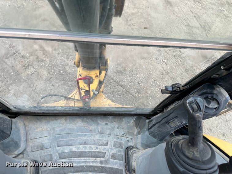 image for item NT9267 2006 Caterpillar  420E backhoe