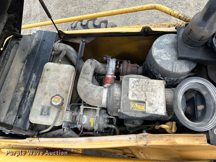 image for item NT9267 2006 Caterpillar  420E backhoe