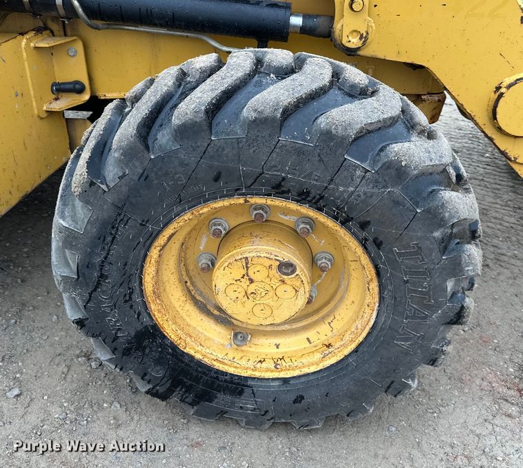 image for item NT9267 2006 Caterpillar  420E backhoe