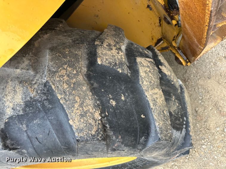 image for item NT9267 2006 Caterpillar  420E backhoe