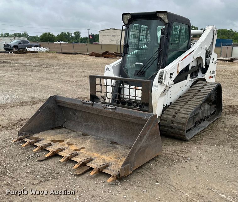 image for item NT9269 2016 Bobcat T750 tracked skid steer loader