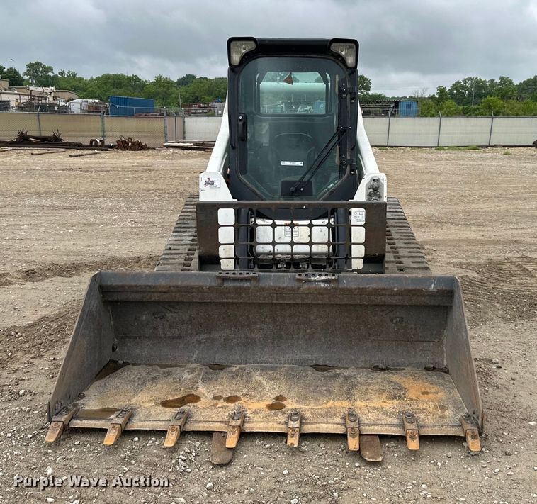 image for item NT9269 2016 Bobcat T750 tracked skid steer loader