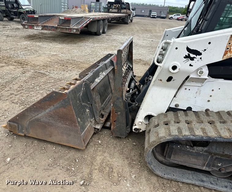 image for item NT9269 2016 Bobcat T750 tracked skid steer loader