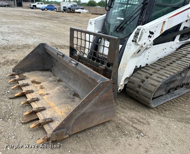 image for item NT9269 2016 Bobcat T750 tracked skid steer loader