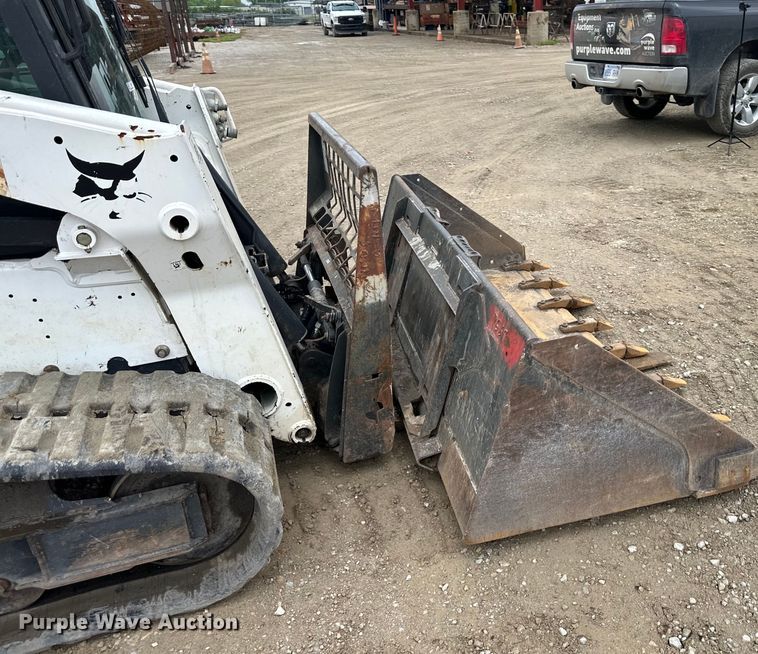 image for item NT9269 2016 Bobcat T750 tracked skid steer loader