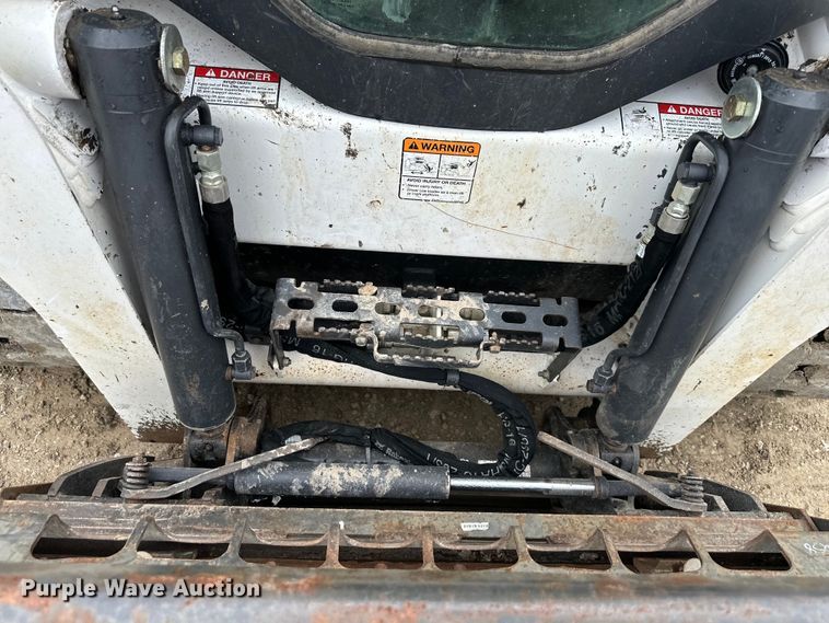 image for item NT9269 2016 Bobcat T750 tracked skid steer loader