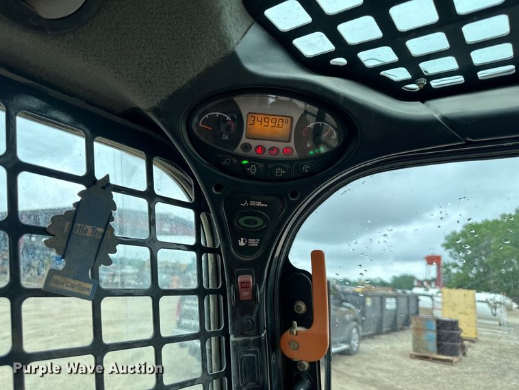 image for item NT9269 2016 Bobcat T750 tracked skid steer loader